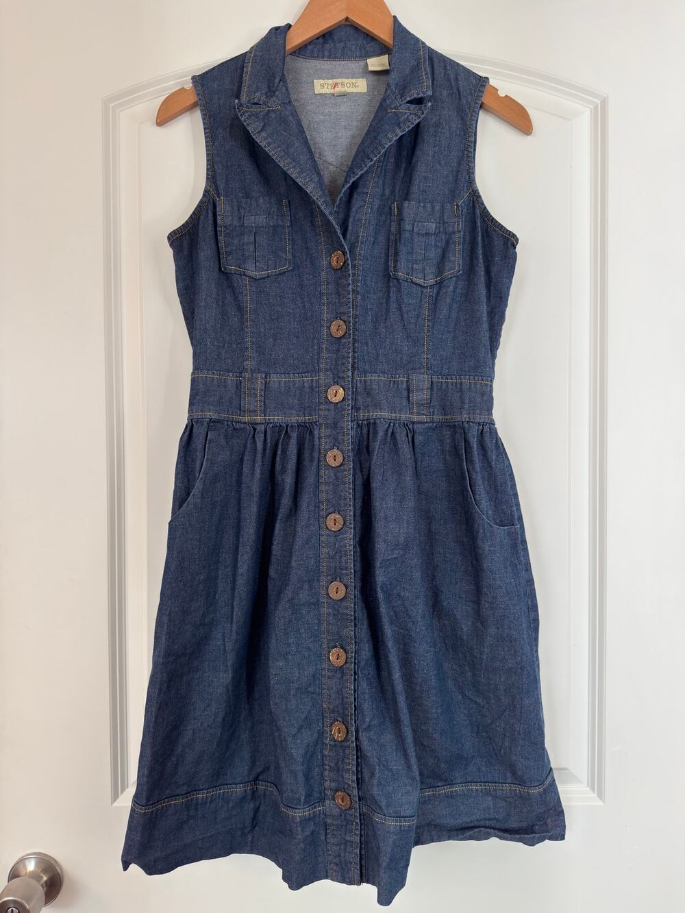 Stetson Chambray Denim Dress Sleeveless Button Front with Pockets Medium